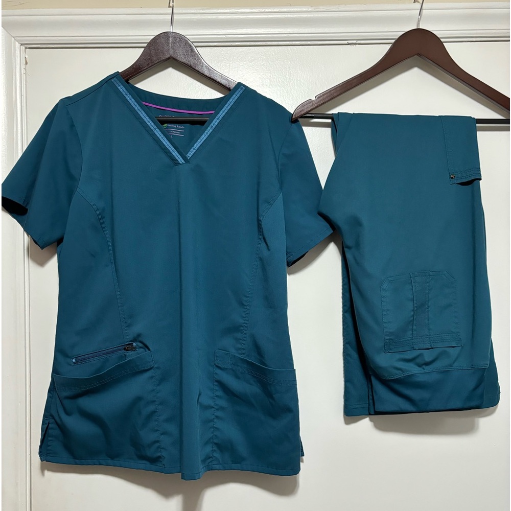 Healing Hands Purple Label Scrub Top (Sz. Large) & Bottom(Sz Med.)Caribbean Blue